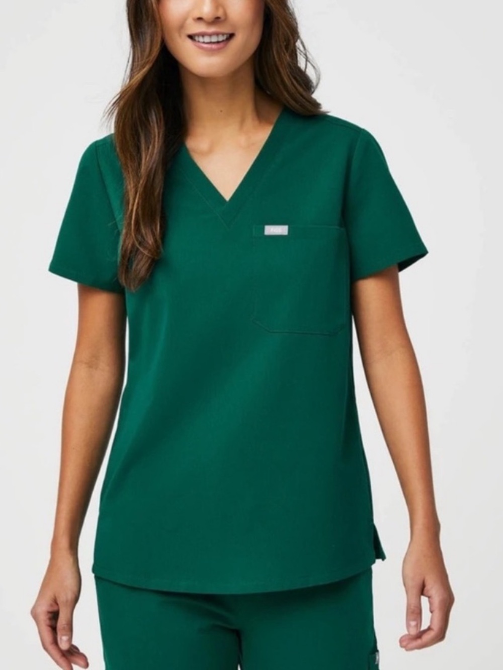 Figs Catarina One-Pocket Scrub Top in Hunter Green